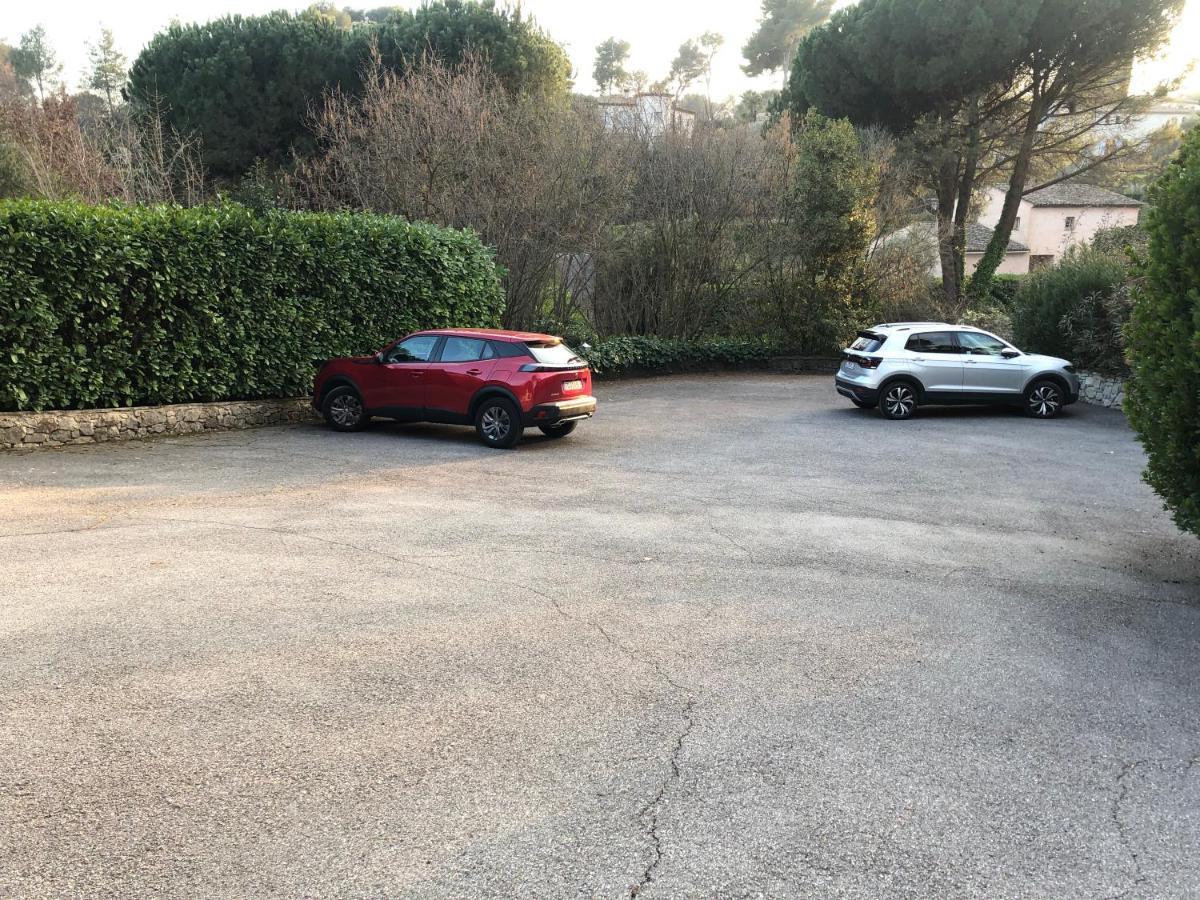 Des Gardettes Apartment Saint-Paul-de-Vence